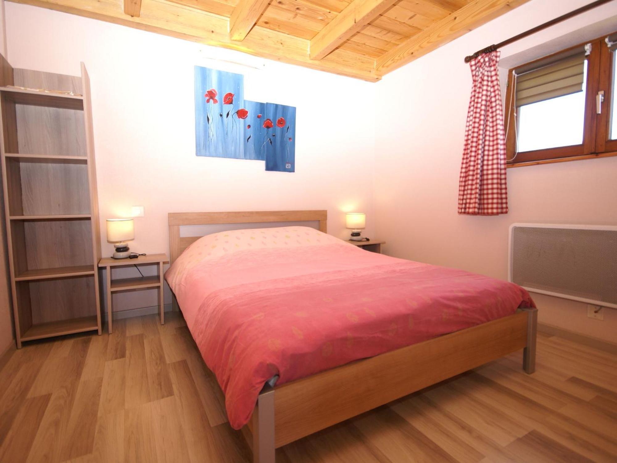 Cosy Holiday Home With Garden In Walscheid エクステリア 写真